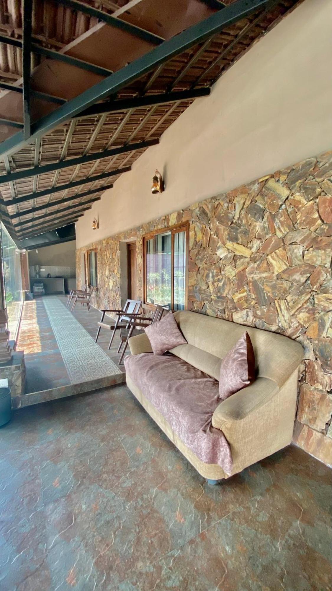 Willostays Villa Tranquil De Susanj Sakleshpur Bagian luar foto