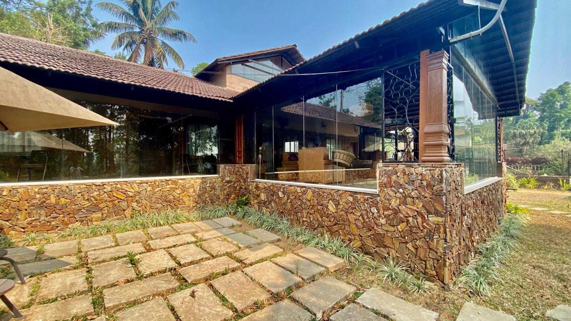 Willostays Villa Tranquil De Susanj Sakleshpur Bagian luar foto